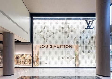 Louis Vuitton in Manila